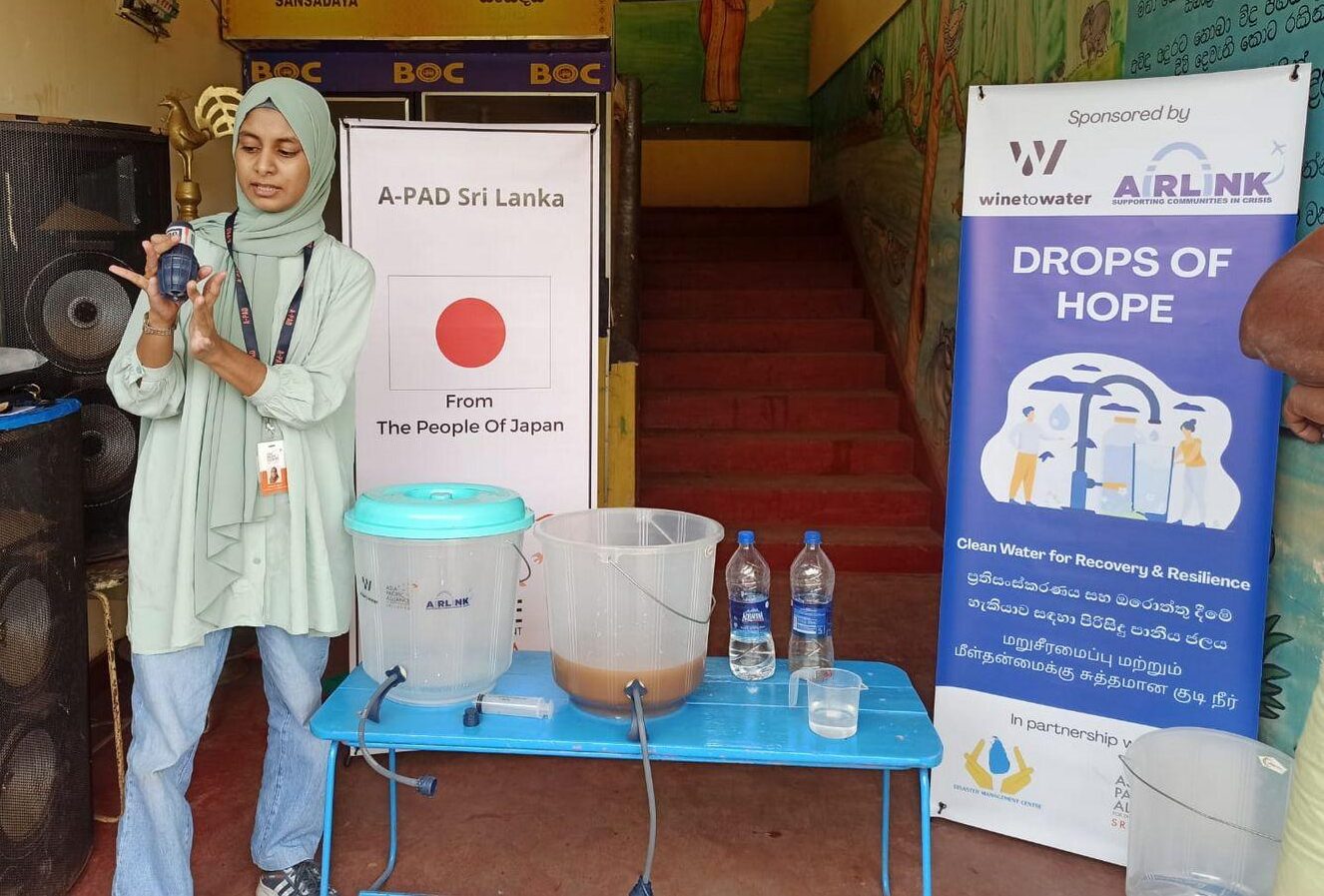Enhancing Access to Safe Drinking Water in Nuwara Eliya: A-PAD Partners with Wine to Water and Airlink to Support Local Schools