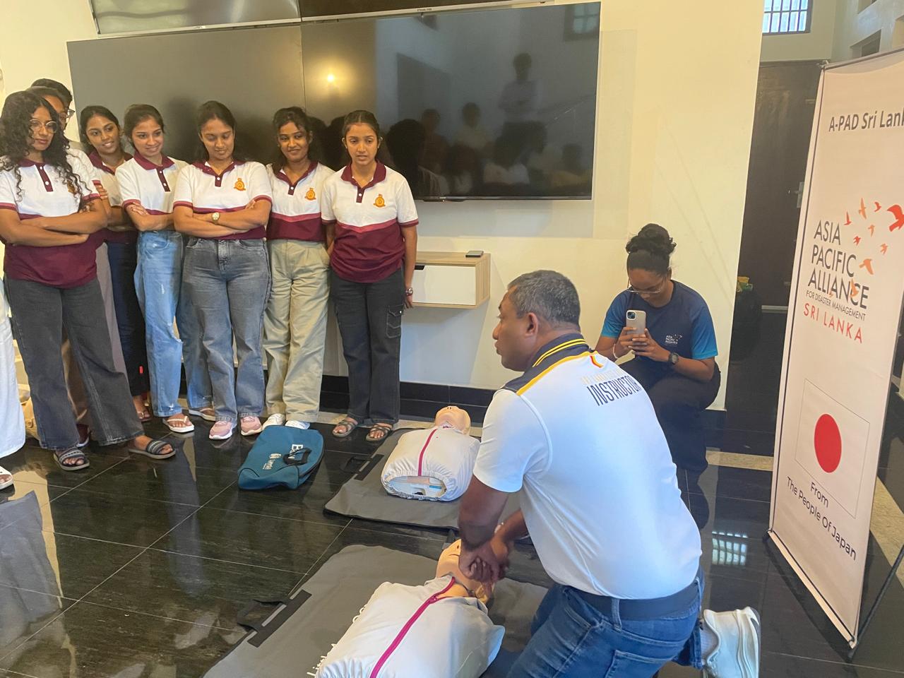 A-PAD Equips Undergraduates of University of Colombo with CPR Training